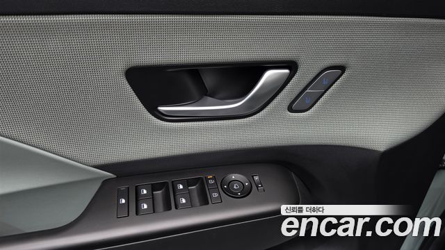 Hyundai Kona 2023 — photo 27