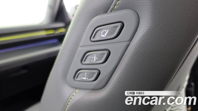 Hyundai Kona 2023 — photo 28