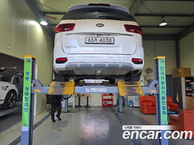 Kia Canival 2019 — photo 3