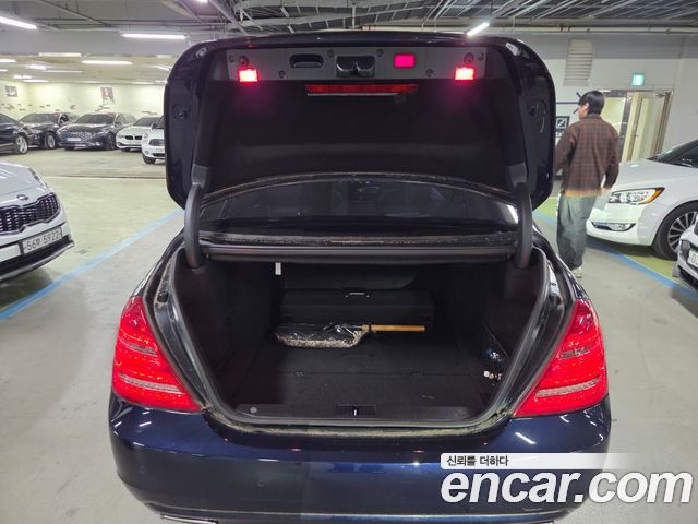 Mercedes-Benz S-Class 2013 — photo 19