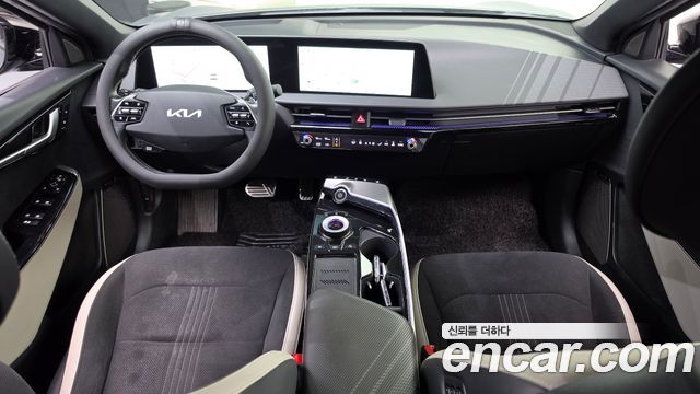 Kia EV6 2022 — photo 10