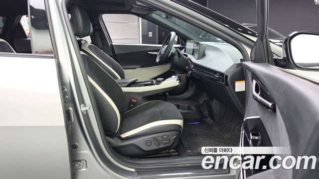 Kia EV6 2022 — photo 17