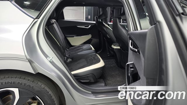 Kia EV6 2022 — photo 18