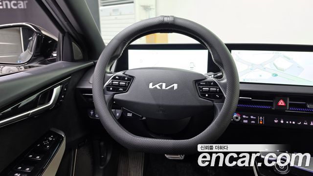 Kia EV6 2022 — photo 19