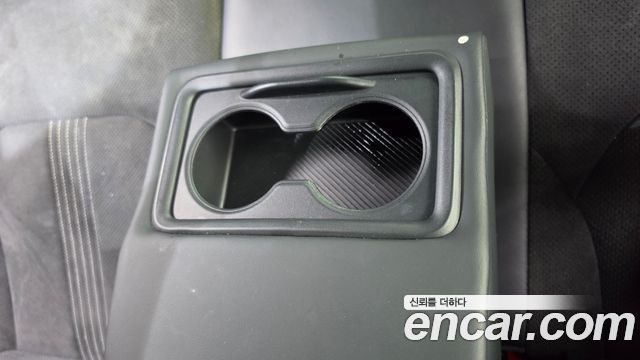 Kia EV6 2022 — photo 30