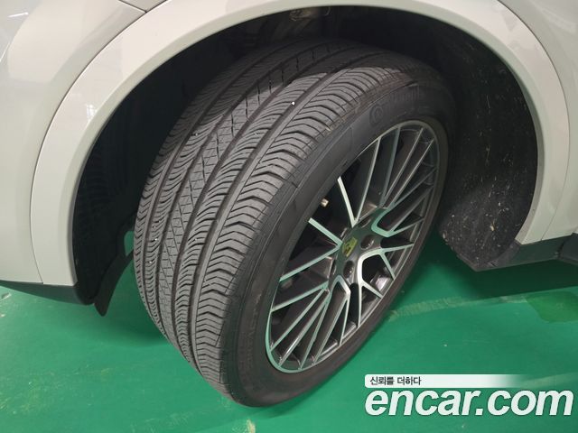 Porsche Cayenne 2021 — photo 5