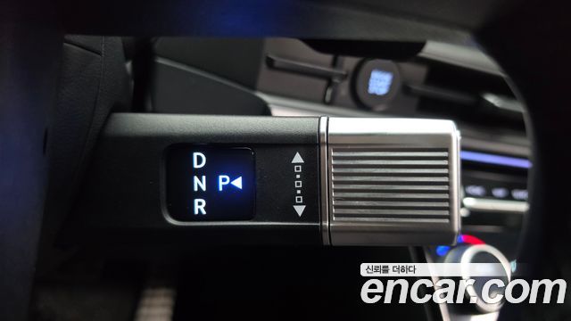 Hyundai Santafe 2025 — photo 12