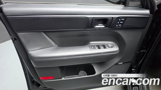 Hyundai Santafe 2025 — photo 14
