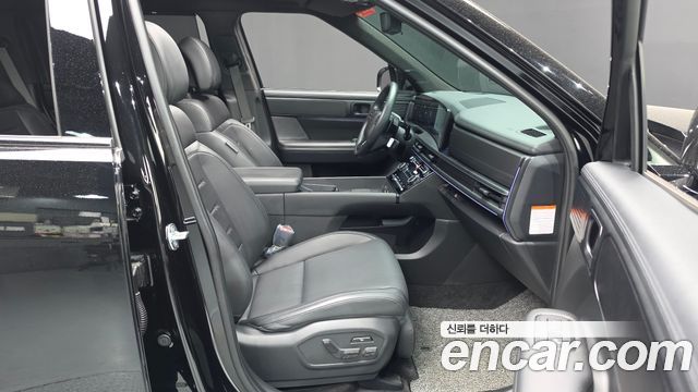 Hyundai Santafe 2025 — photo 16