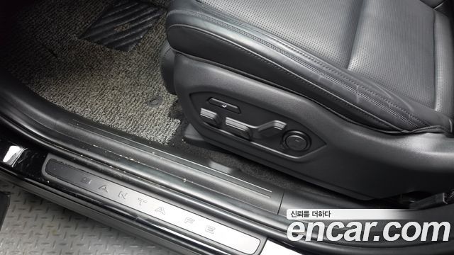 Hyundai Santafe 2025 — photo 34