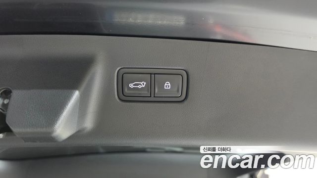 Hyundai Santafe 2025 — photo 35