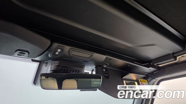 Jeep Wrangler 2022 — photo 24