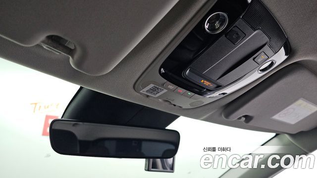 Kia EV6 2022 — photo 16