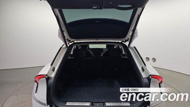 Kia EV6 2022 — photo 18