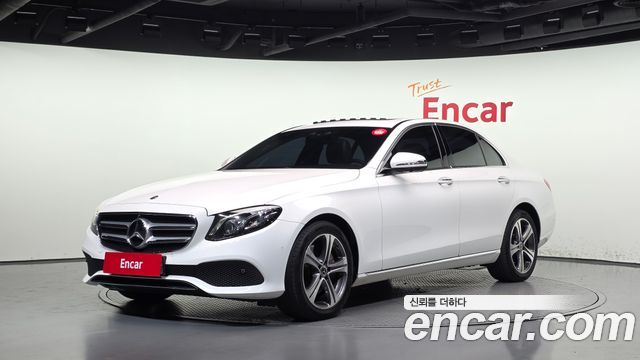 Mercedes-Benz E-Class 2018 — photo 1