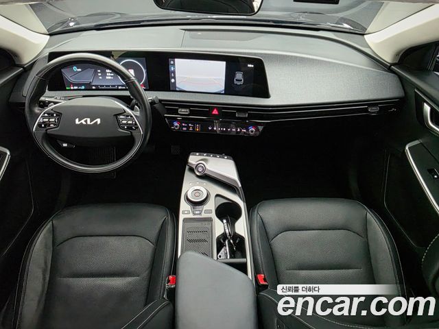 Kia EV6 2022 — photo 15