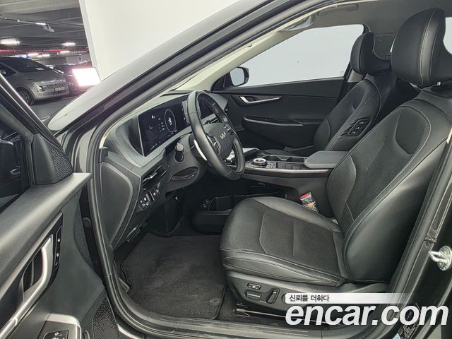 Kia EV6 2022 — photo 16