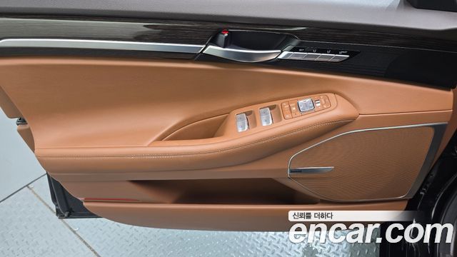 Genesis G90 2019 — photo 14