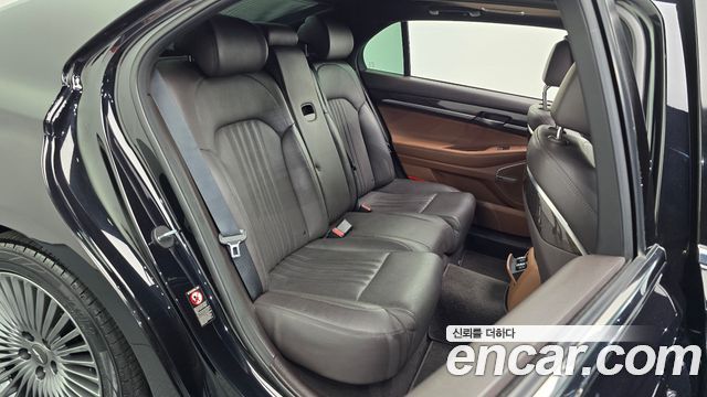 Genesis G90 2019 — photo 16
