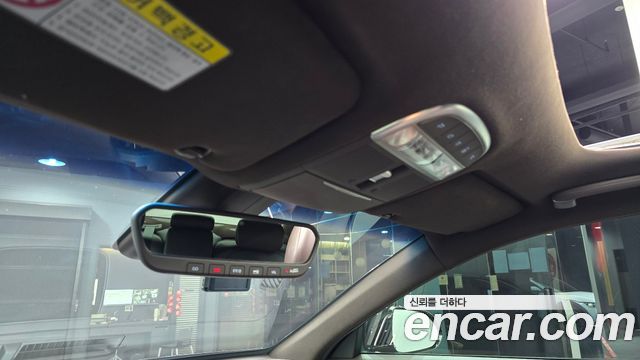 Genesis G90 2019 — photo 31