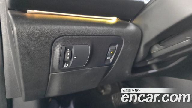 Renault Korea SM6 2019 — photo 17