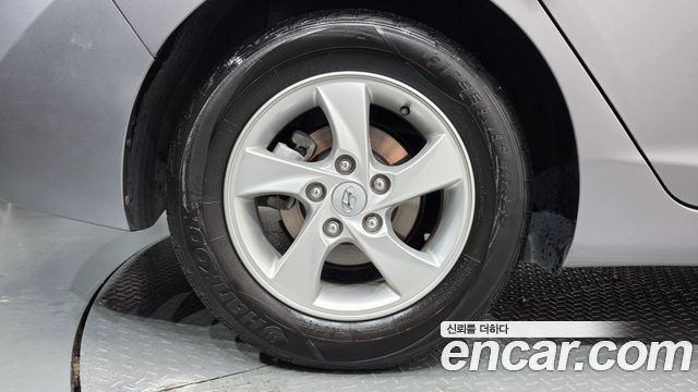 Hyundai AVANTE 2011 — photo 5