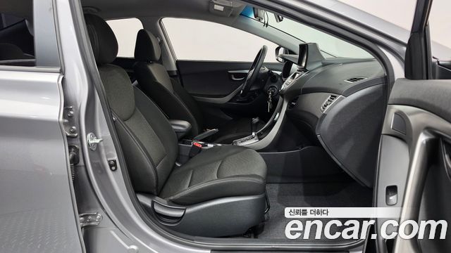 Hyundai AVANTE 2011 — photo 11