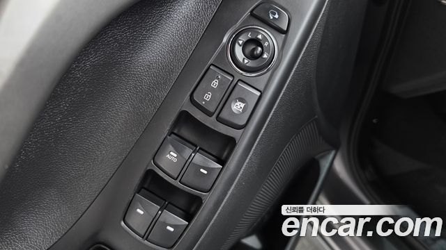 Hyundai AVANTE 2011 — photo 17