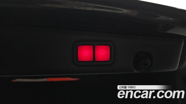 Mercedes-Benz E-Class 2022 — photo 38