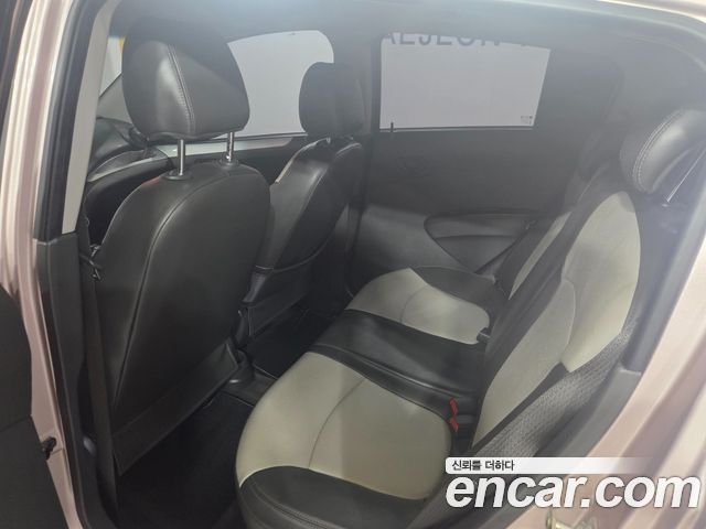 Chevrolet Korea Spark 2012 — photo 6