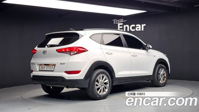 Hyundai Tucson 2016 — photo 2