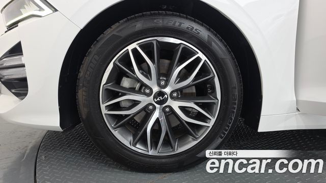 Kia K5 2023 — photo 5
