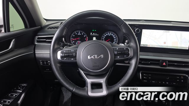 Kia K5 2023 — photo 20
