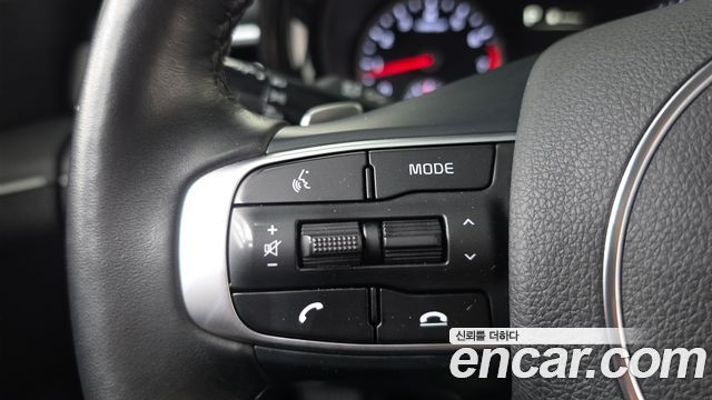 Kia K5 2023 — photo 24