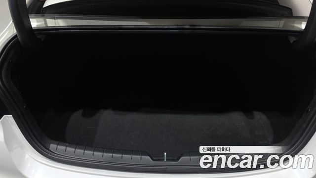 Kia K5 2023 — photo 25