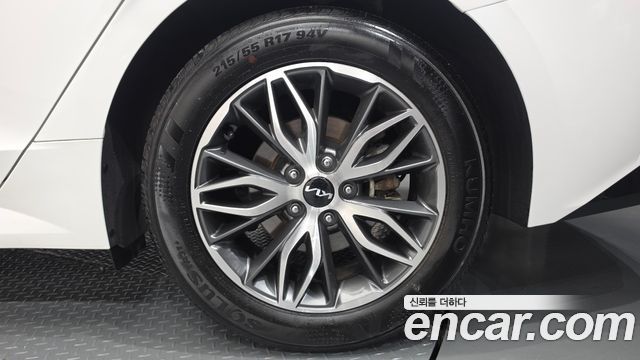 Kia K5 2023 — photo 7