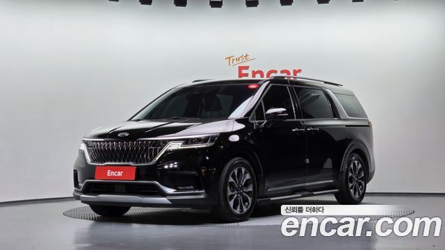 Kia Canival 2021 — photo 1
