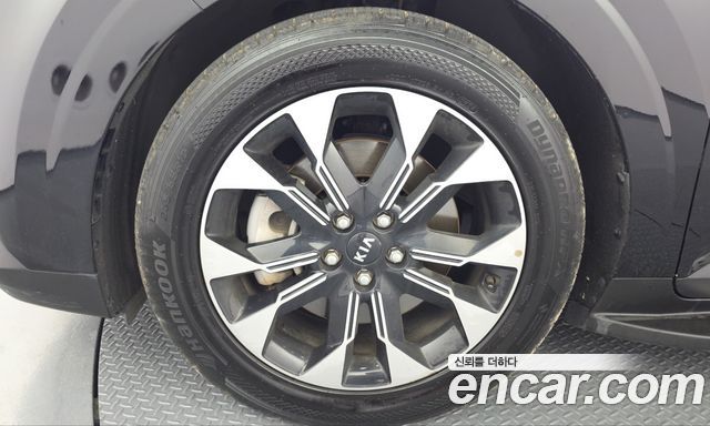 Kia Canival 2021 — photo 5