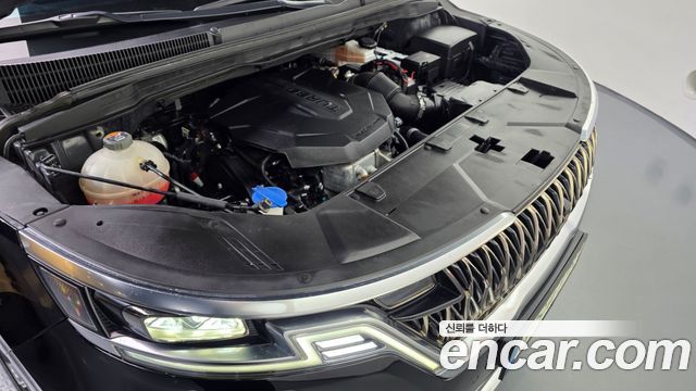Kia Canival 2021 — photo 6