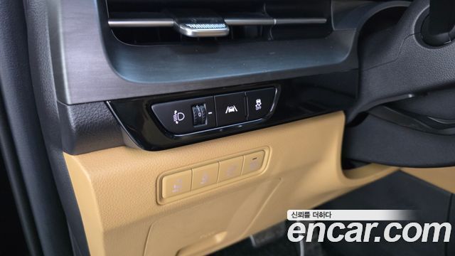 Kia Canival 2021 — photo 23