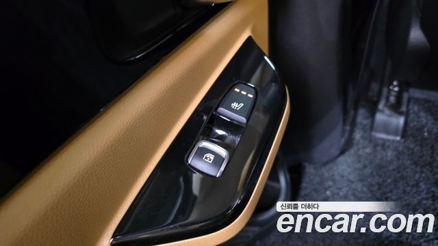 Kia Canival 2021 — photo 25