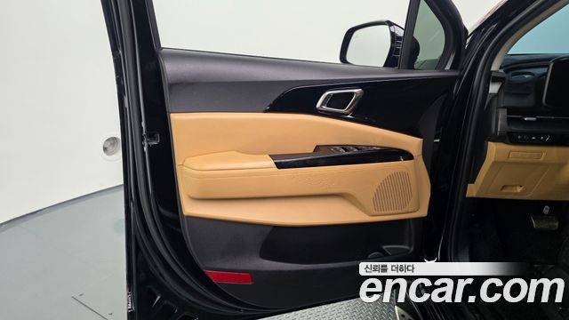 Kia Canival 2021 — photo 14