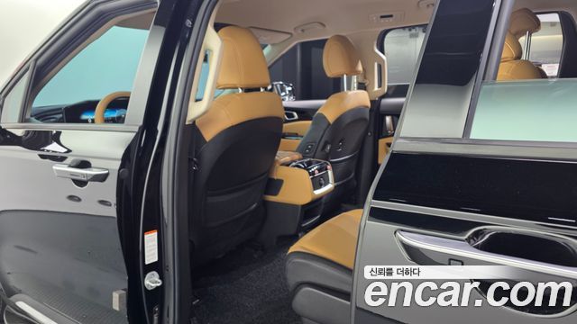 Kia Canival 2021 — photo 16