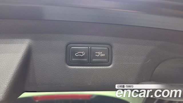 Kia Canival 2021 — photo 28