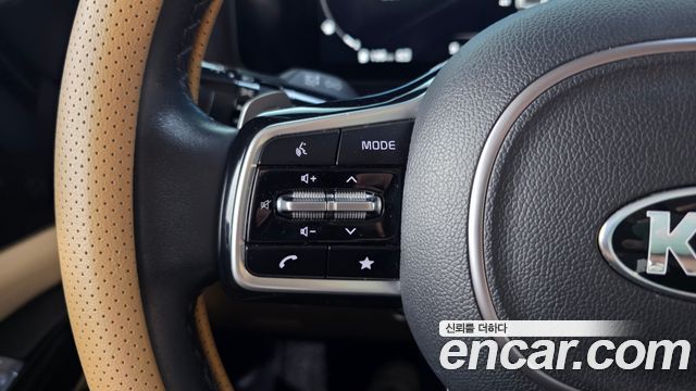 Kia Canival 2021 — photo 30