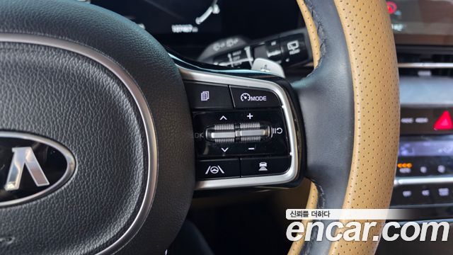 Kia Canival 2021 — photo 32