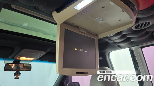 Kia Canival 2012 — photo 19