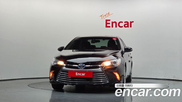 Toyota Camry 2017 — photo 3