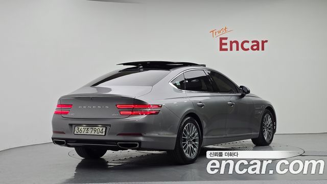 Genesis G80 2023 — photo 2