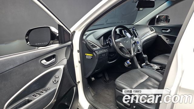 Hyundai Santafe 2016 — photo 10